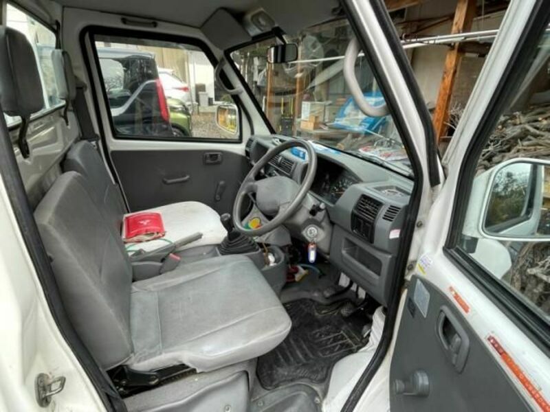 MINICAB TRUCK