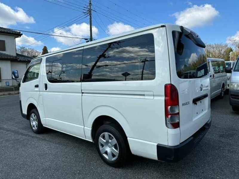 HIACE VAN