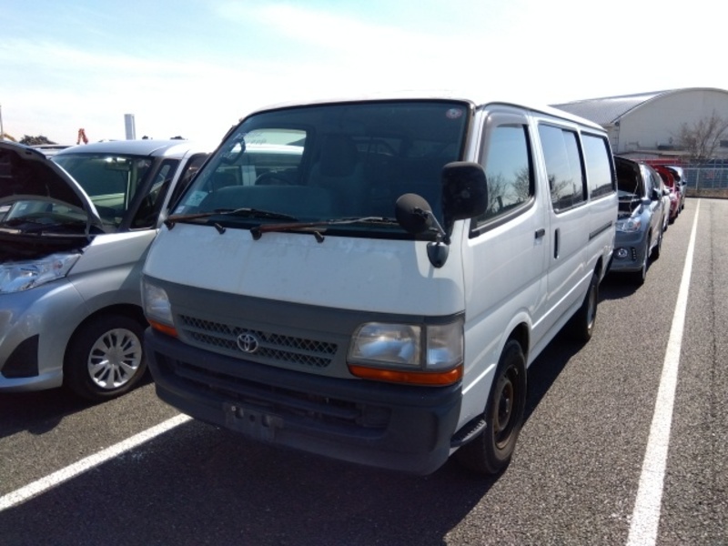 TOYOTA HIACE VAN