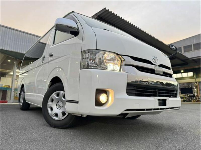 HIACE VAN