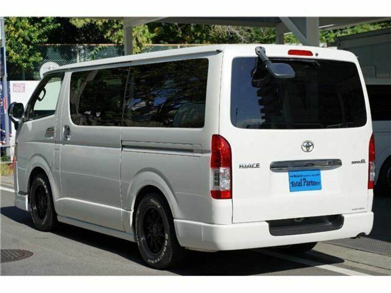 HIACE VAN