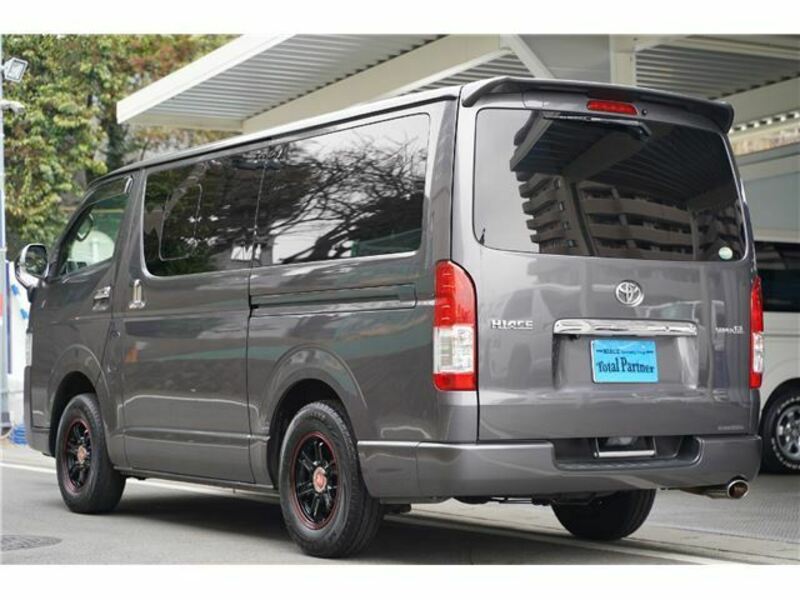 HIACE VAN