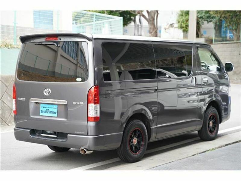 HIACE VAN