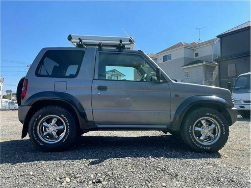 PAJERO MINI