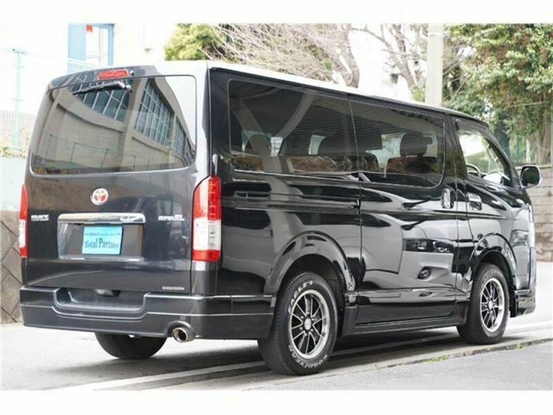 HIACE VAN