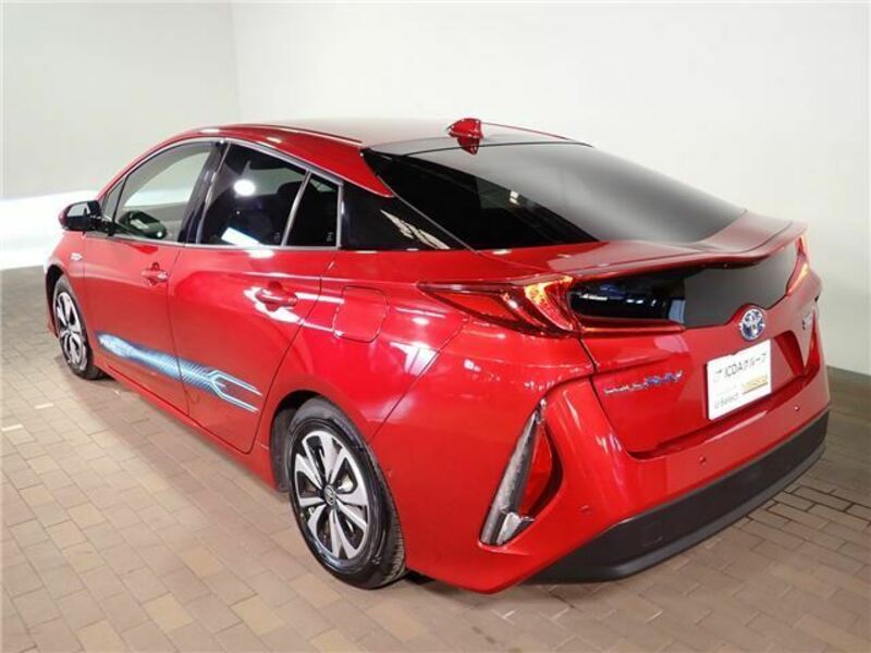 PRIUS PHV