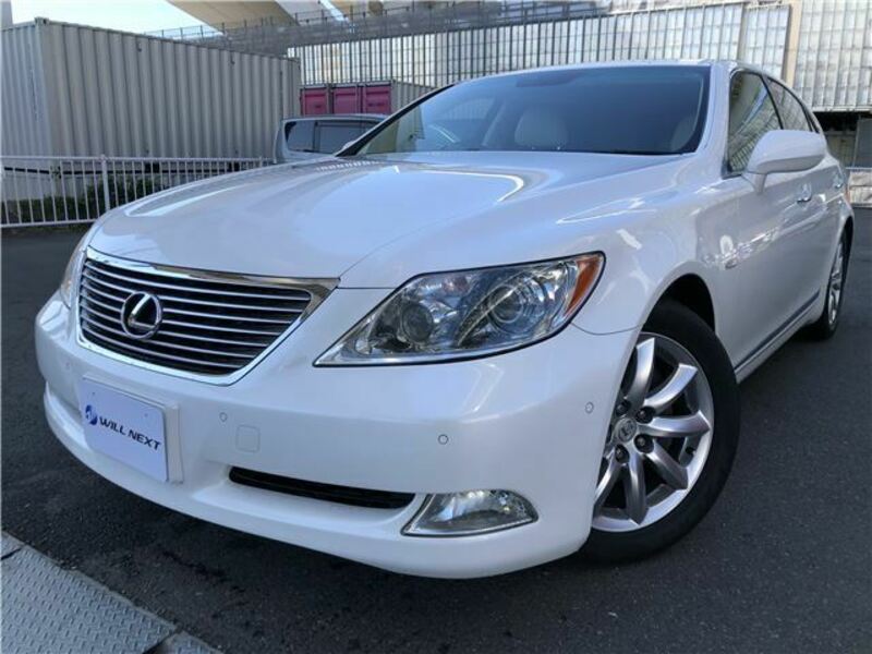 LEXUS LS