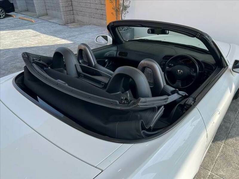 S2000