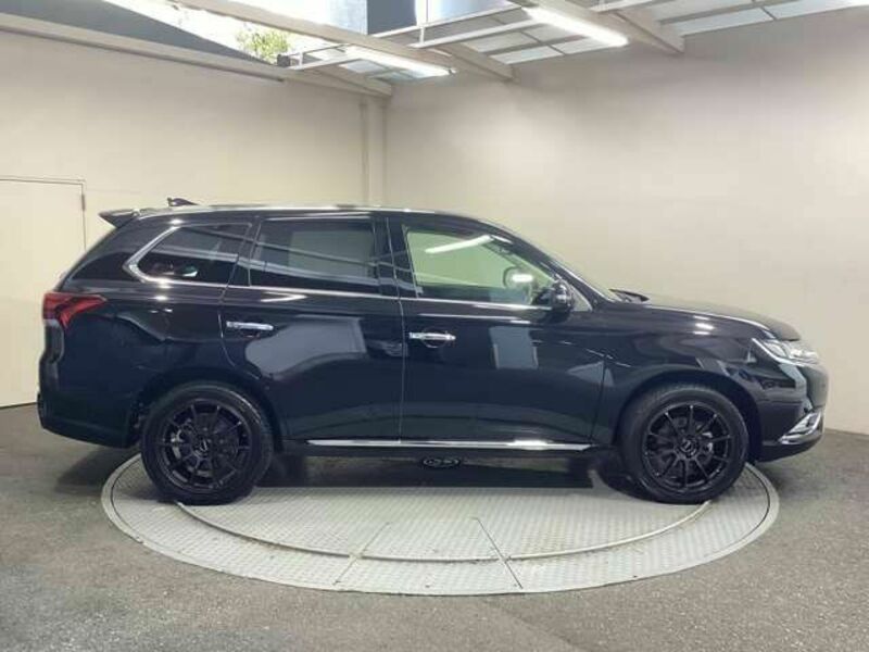 OUTLANDER PHEV