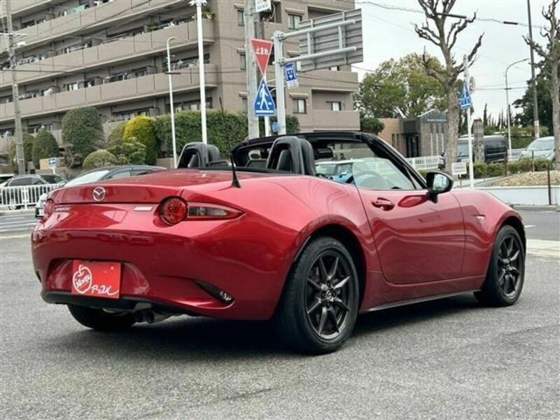 ROADSTER