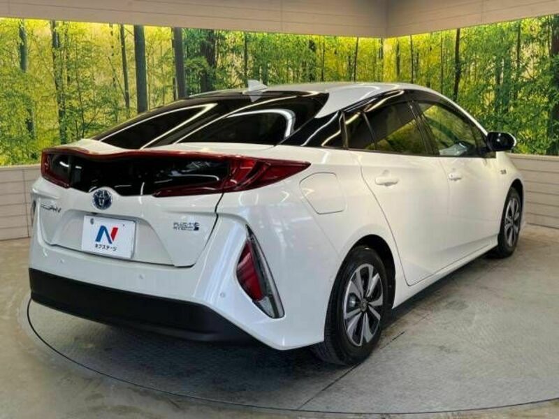 PRIUS PHV