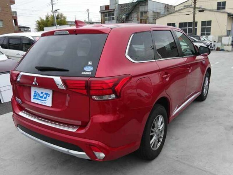 OUTLANDER PHEV