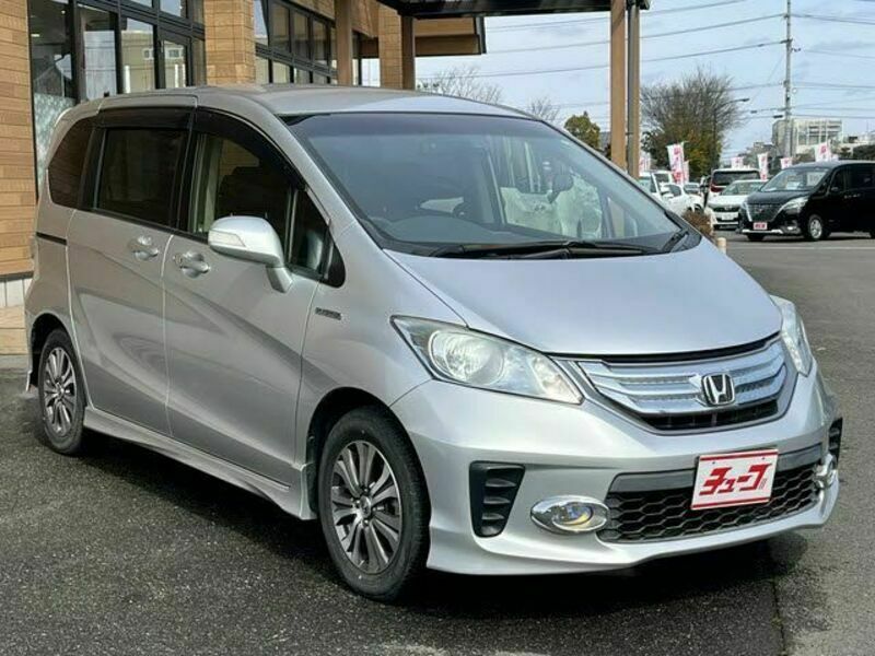 HONDA FREED HYBRID