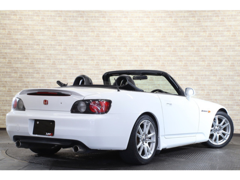 S2000