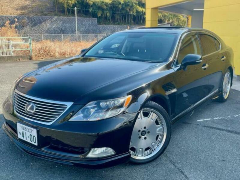 LEXUS LS