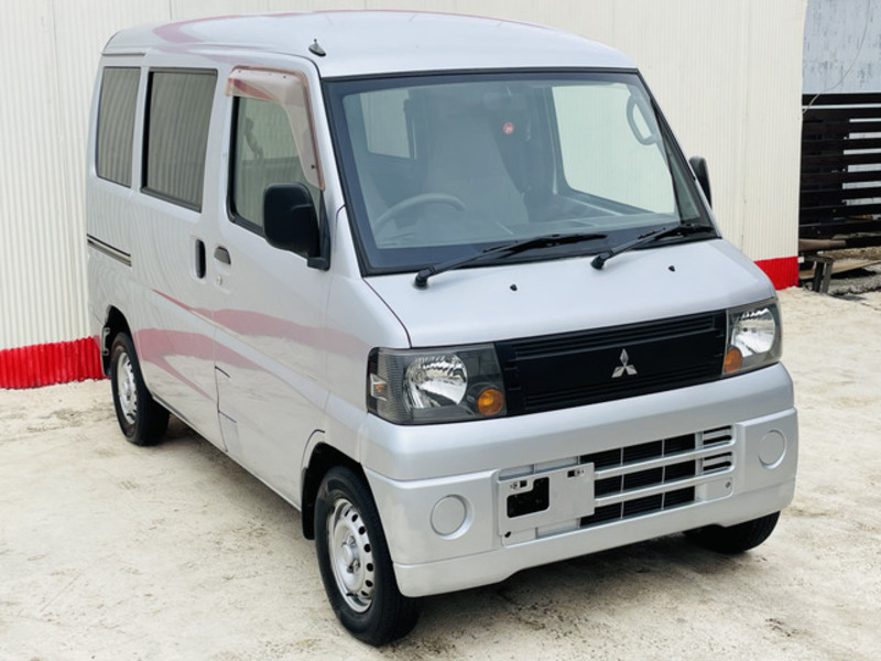 MITSUBISHI MINICAB VAN