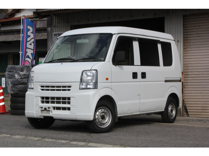 MITSUBISHI MINICAB VAN