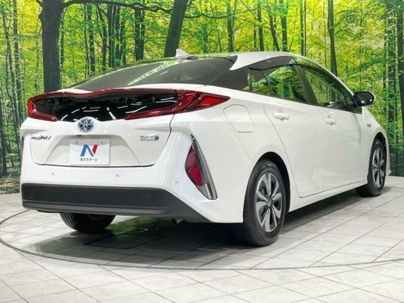 PRIUS PHV