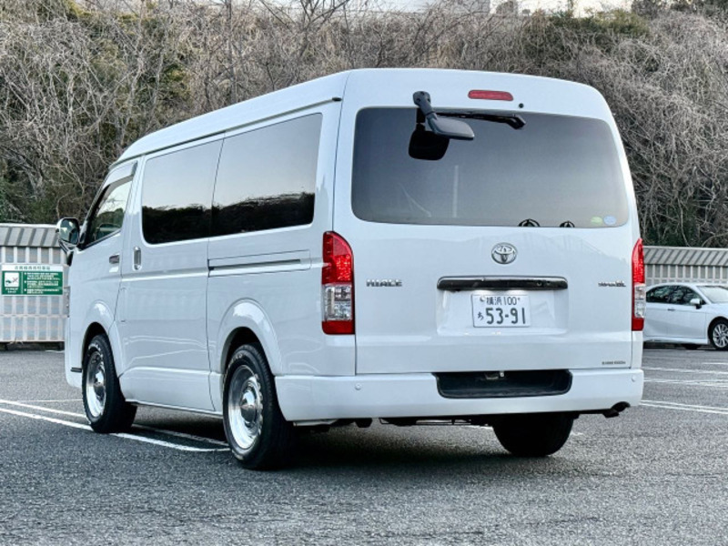 HIACE VAN