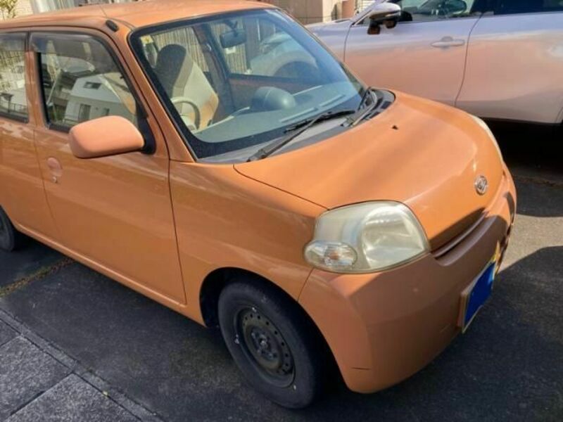 DAIHATSU ESSE