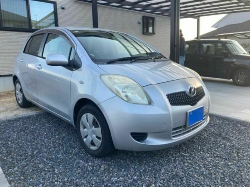 TOYOTA VITZ