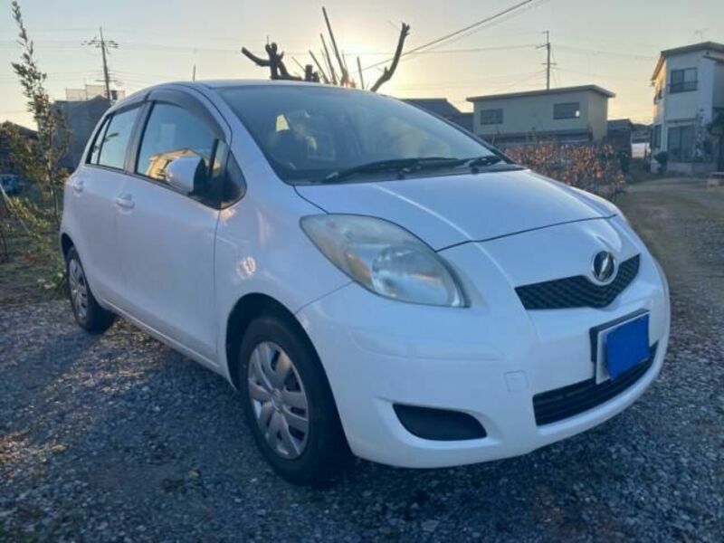 TOYOTA VITZ