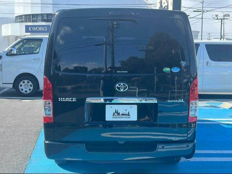 HIACE VAN