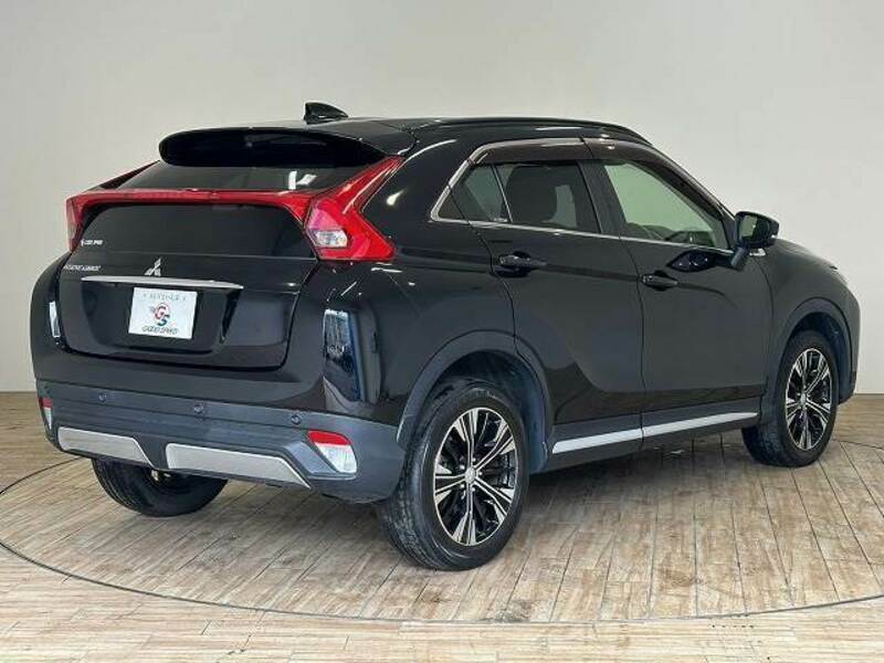 ECLIPSE CROSS