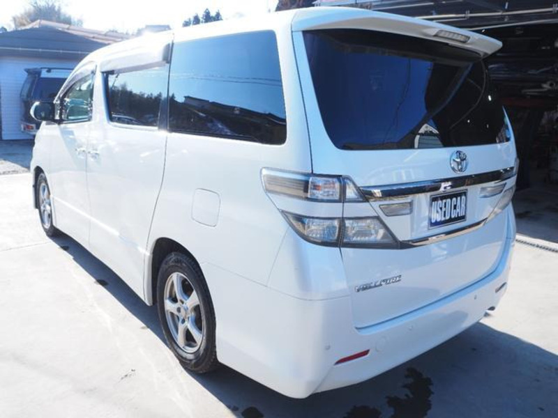 VELLFIRE