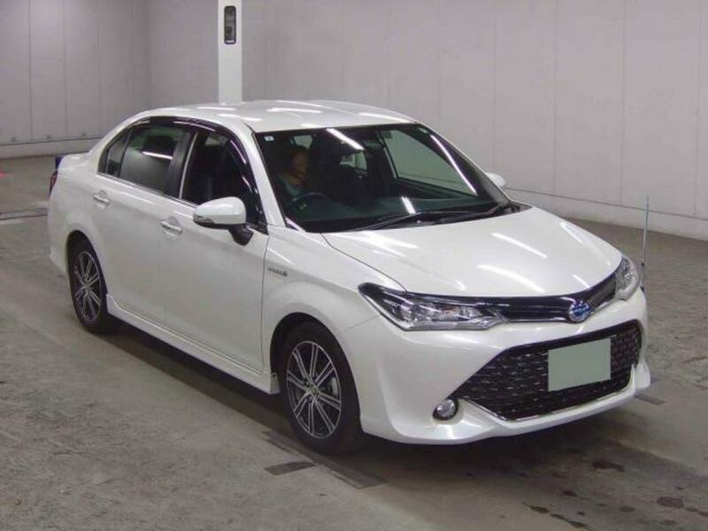 TOYOTA COROLLA AXIO