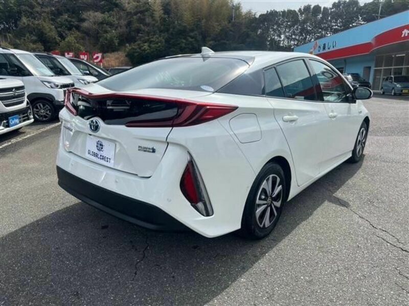 PRIUS PHV