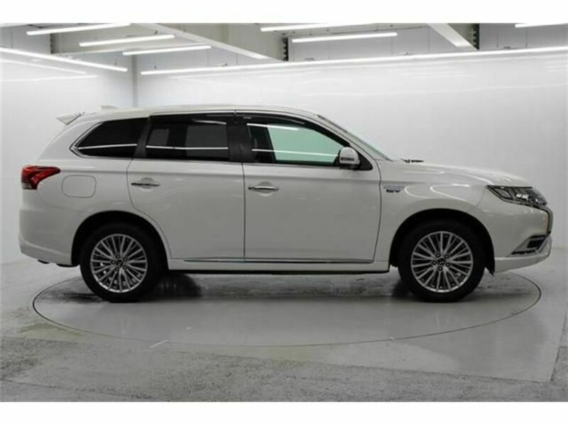 OUTLANDER PHEV