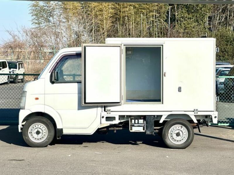 CARRY TRUCK