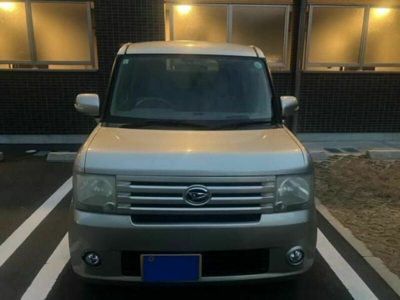 DAIHATSU MOVE CONTE