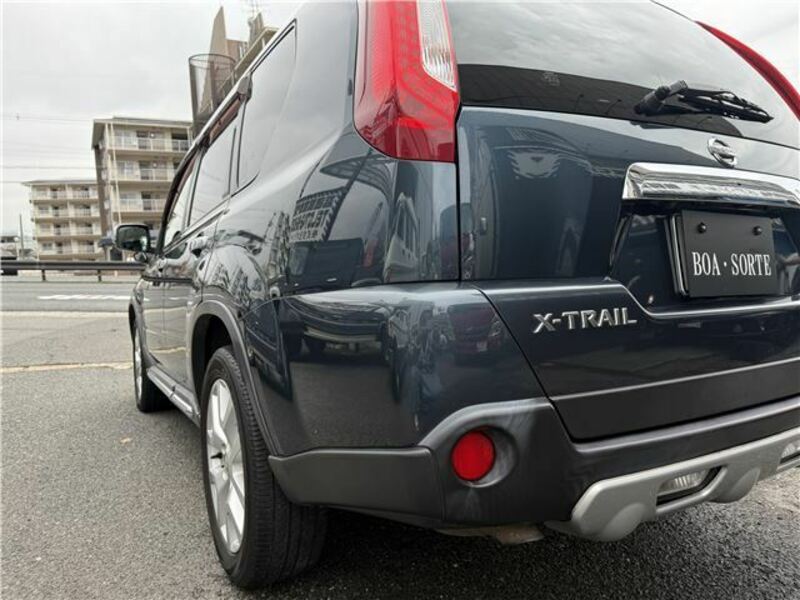 X-TRAIL