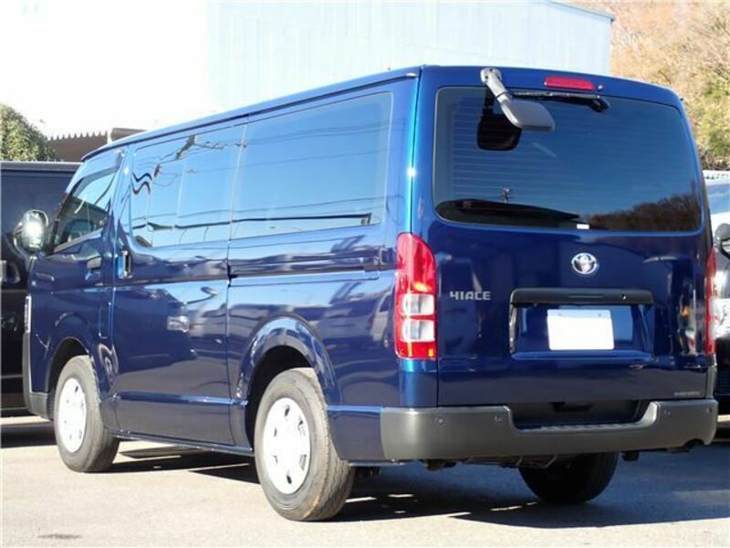 HIACE VAN