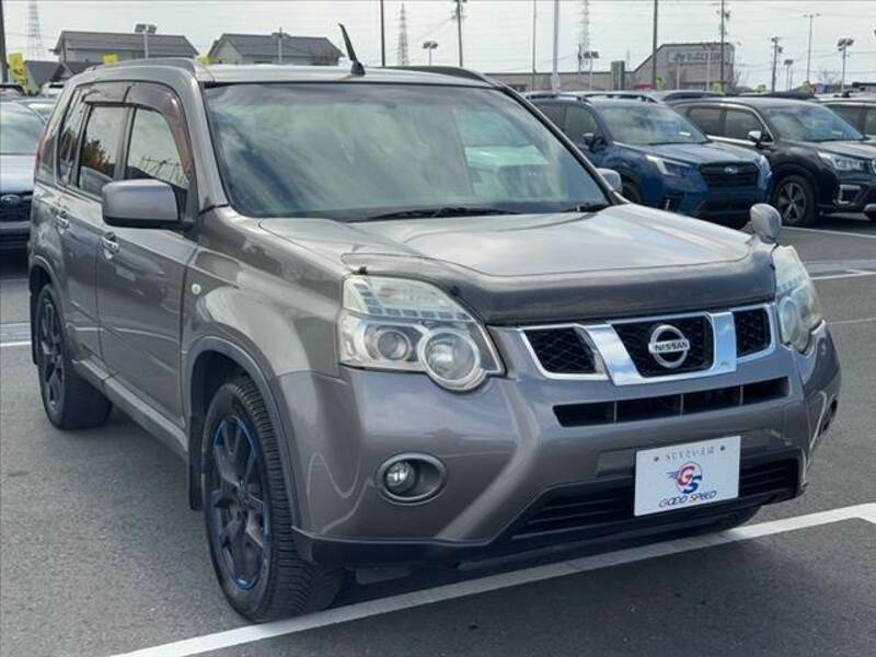 X-TRAIL