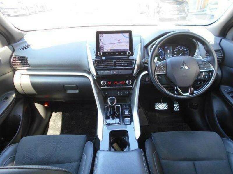 ECLIPSE CROSS-1