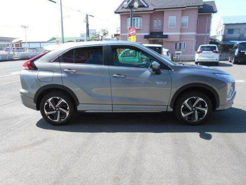 ECLIPSE CROSS-17