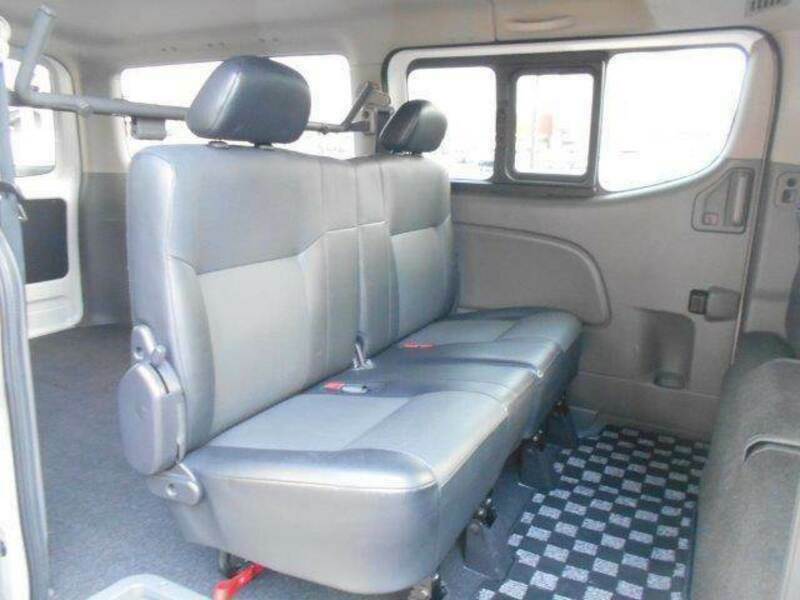 NV350 CARAVAN-6