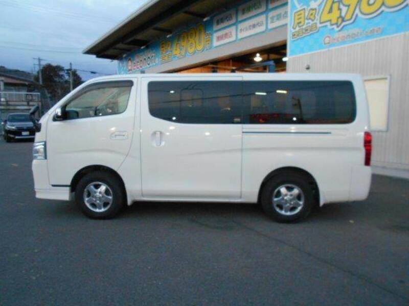 NV350 CARAVAN-19