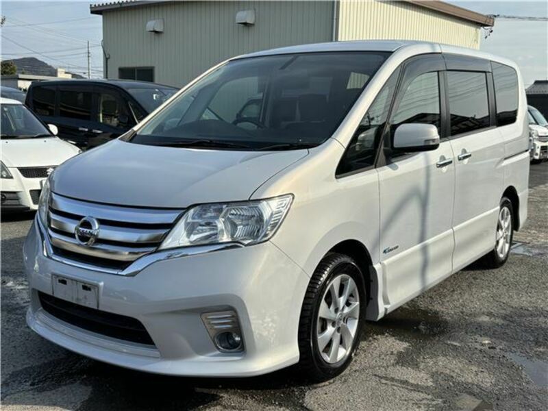 NISSAN SERENA