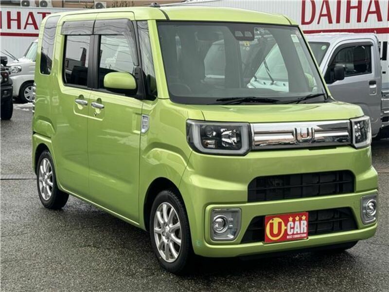 DAIHATSU WAKE