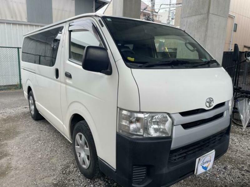 TOYOTA Regiusace Van