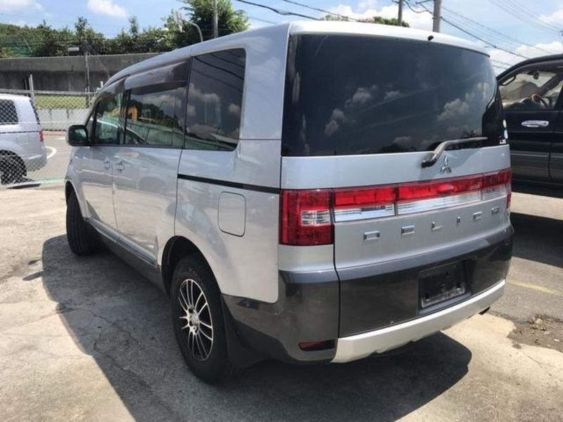 DELICA D5