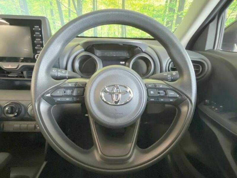 YARIS CROSS