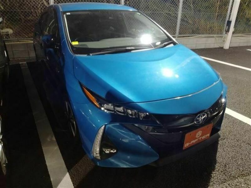 TOYOTA PRIUS PHV