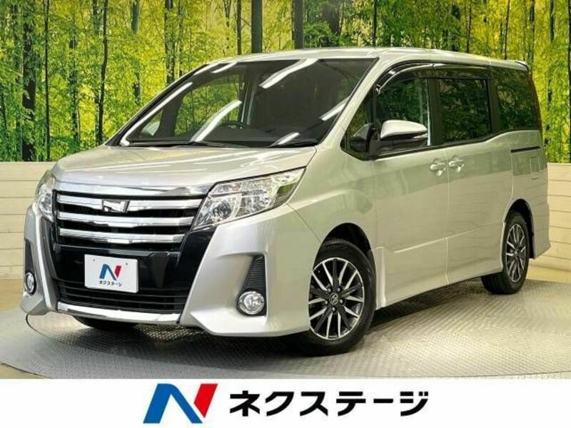 TOYOTA NOAH