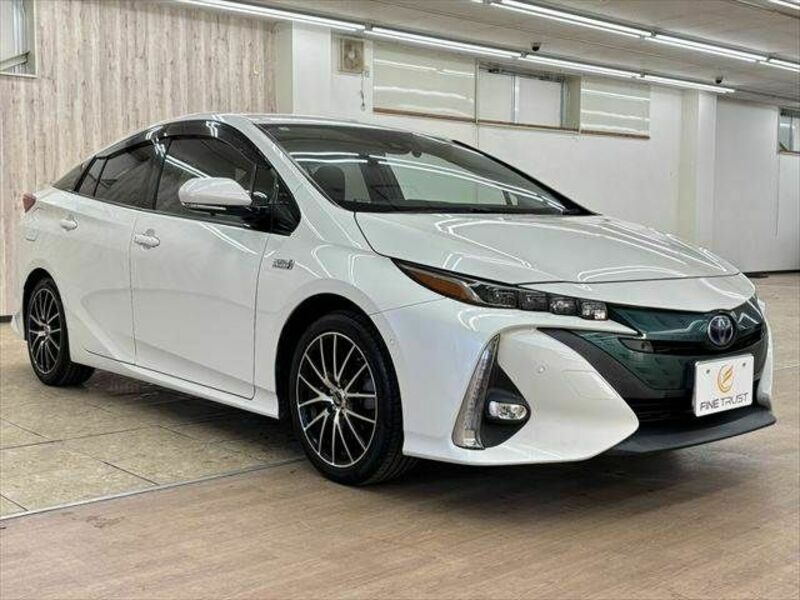 PRIUS PHV