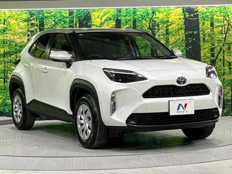 YARIS CROSS